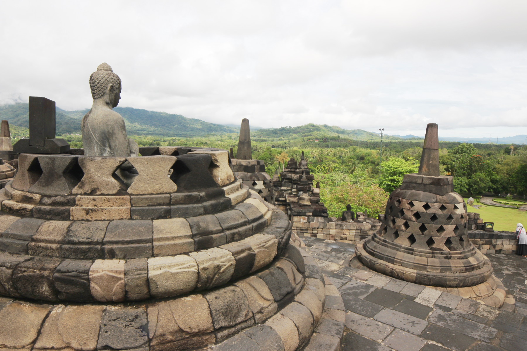 Sightseein from the top of Borobudur