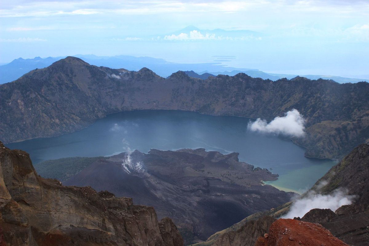 Rinjani, The Volcano Summit